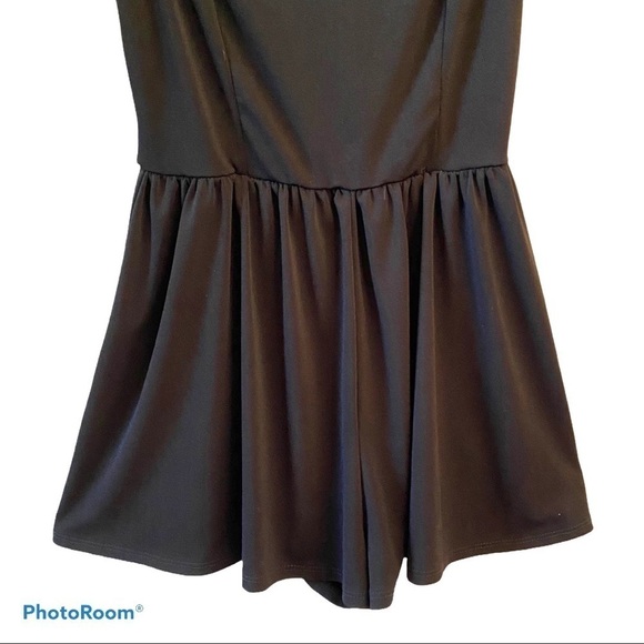 Urban Outfitter Black Stretch Cold-Shoulder Romper - Picture 5 of 7